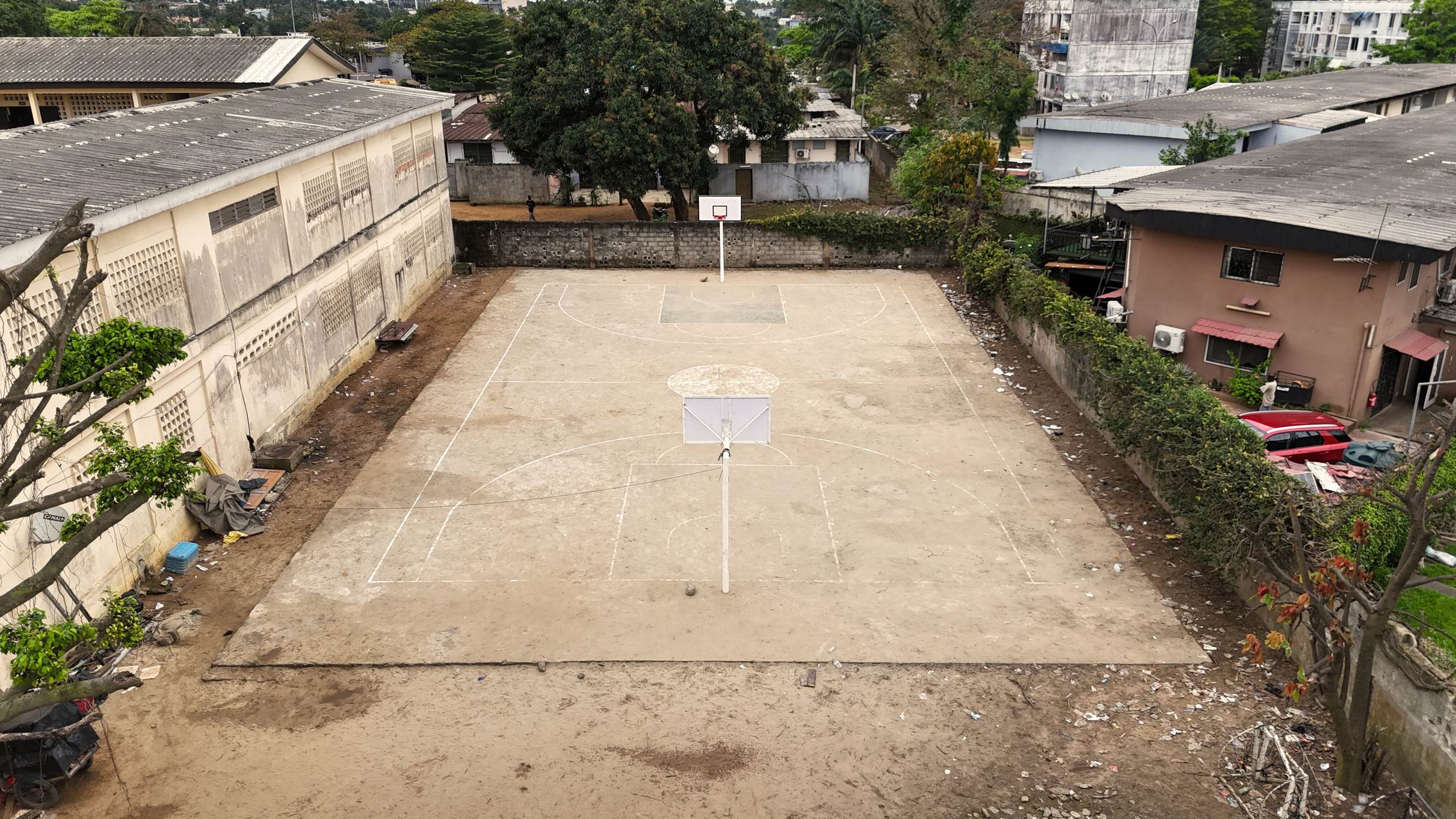 Terrain de basket-ball — état initial